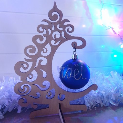 Arbre et boule personnalisée de Noël – Image 6